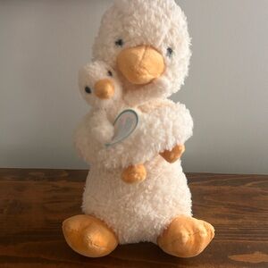 Jellycat huddled duck with baby nwt